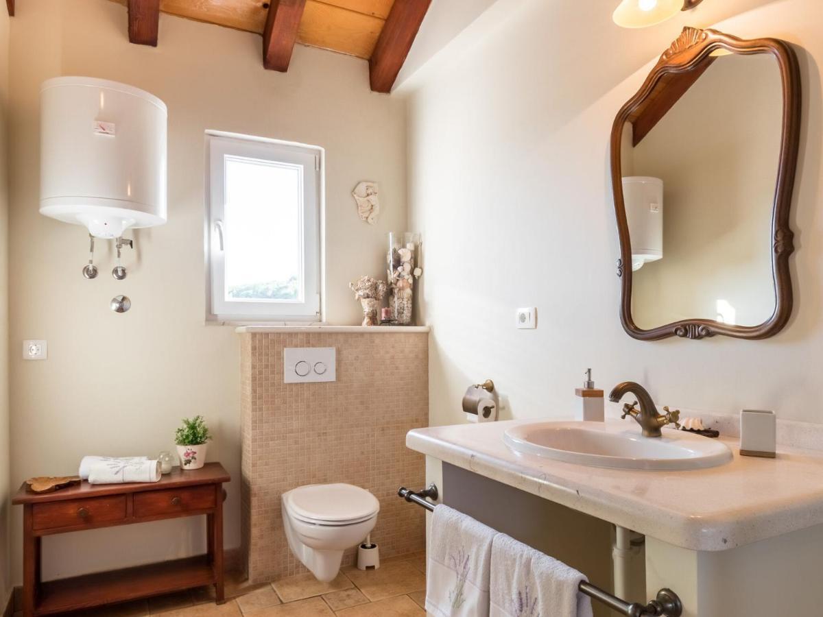 Luxurious Villa In Selca With Pool 外观 照片