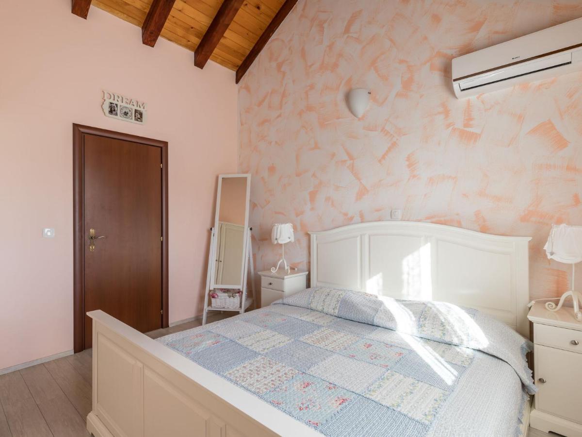 Luxurious Villa In Selca With Pool 外观 照片